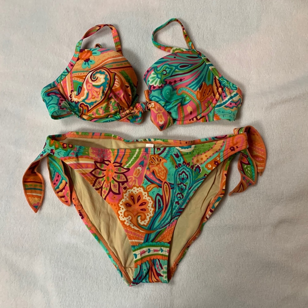Bikini - Victoria’s Secret - 34C/Medium